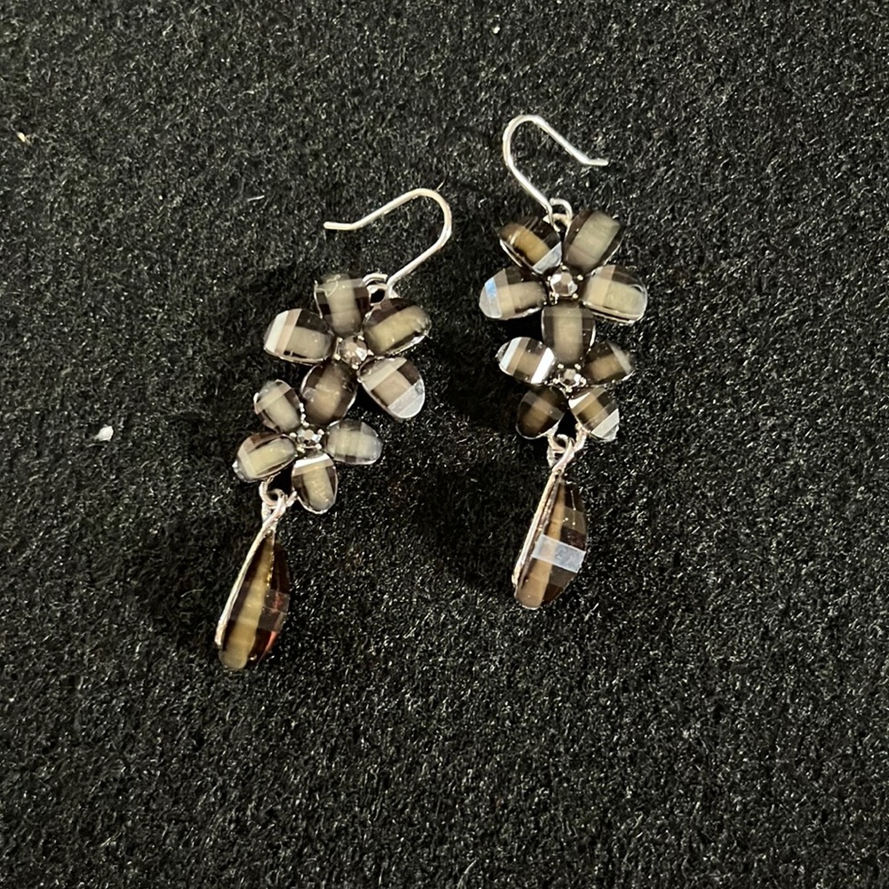 Black flower earrings